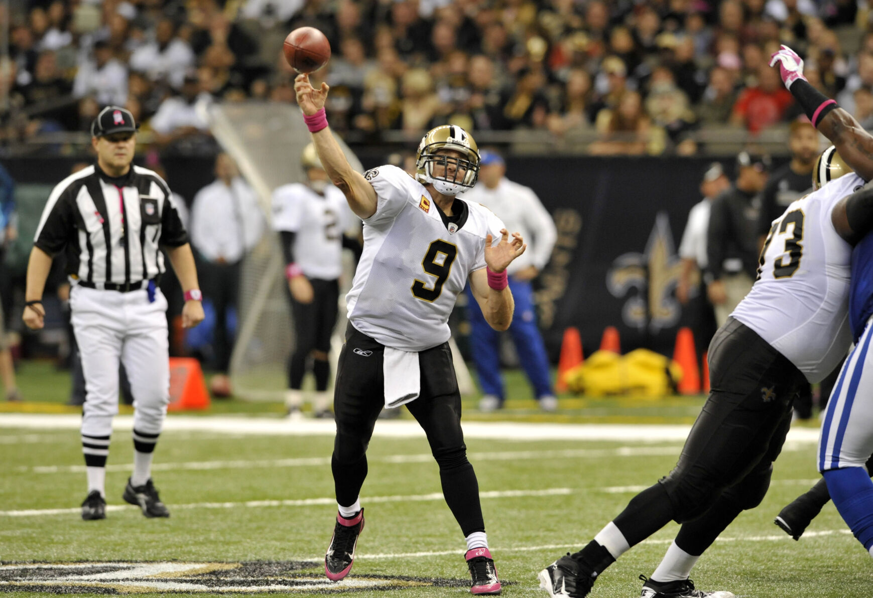 2011: Saints' Drew Brees throws 5 TDs in 62-7 win over Colts